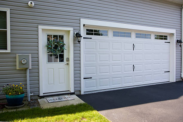 24/7 Emergency Garage Door Roller Replacement experts in Hayneville, AL